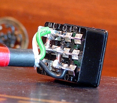 Click to view webpage for 1011d_plug_wiring